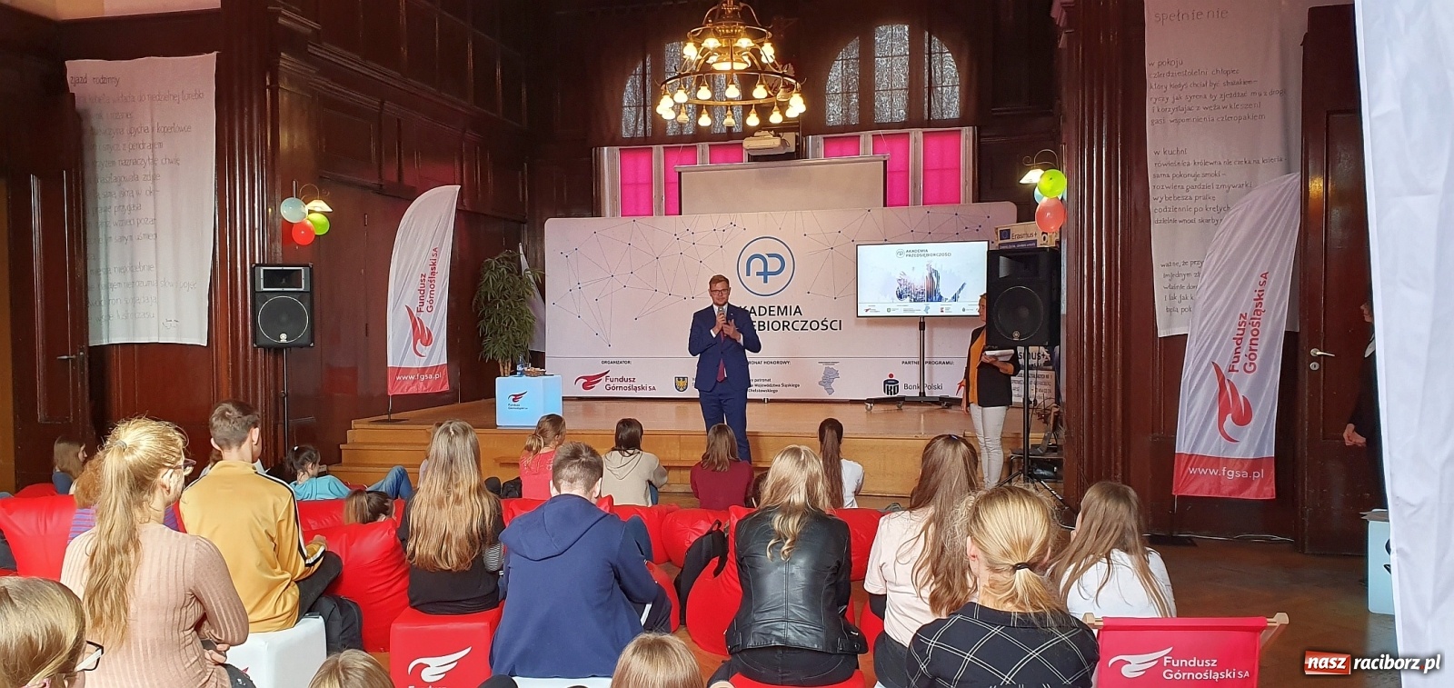 Zdjęcie w galerii na portalu naszraciborz.pl: Akademia Przedsiębiorczości w I LO  wiadomości z regionu