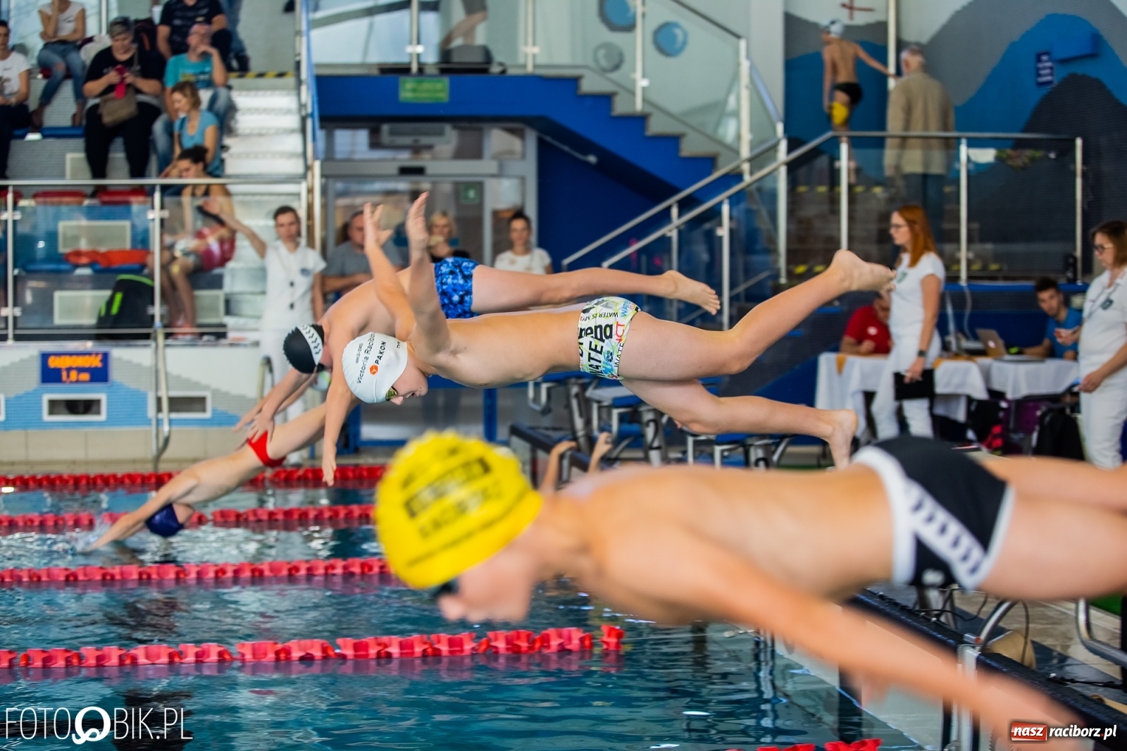 Zdjęcie w galerii na portalu naszraciborz.pl: 12. Międzynarodowe Zawody Pływackie o Puchar Dyrektora ZSOMS wiadomości z regionu