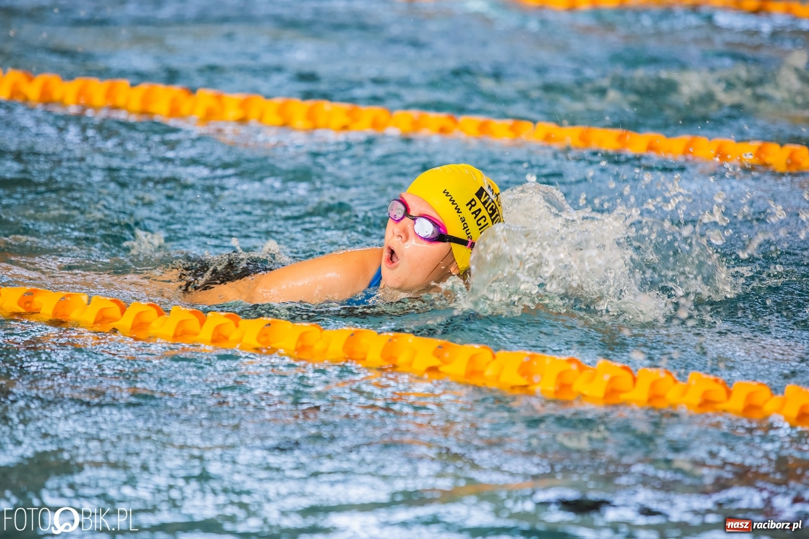 Zdjęcie w galerii na portalu naszraciborz.pl: 12. Międzynarodowe Zawody Pływackie o Puchar Dyrektora ZSOMS wiadomości z regionu