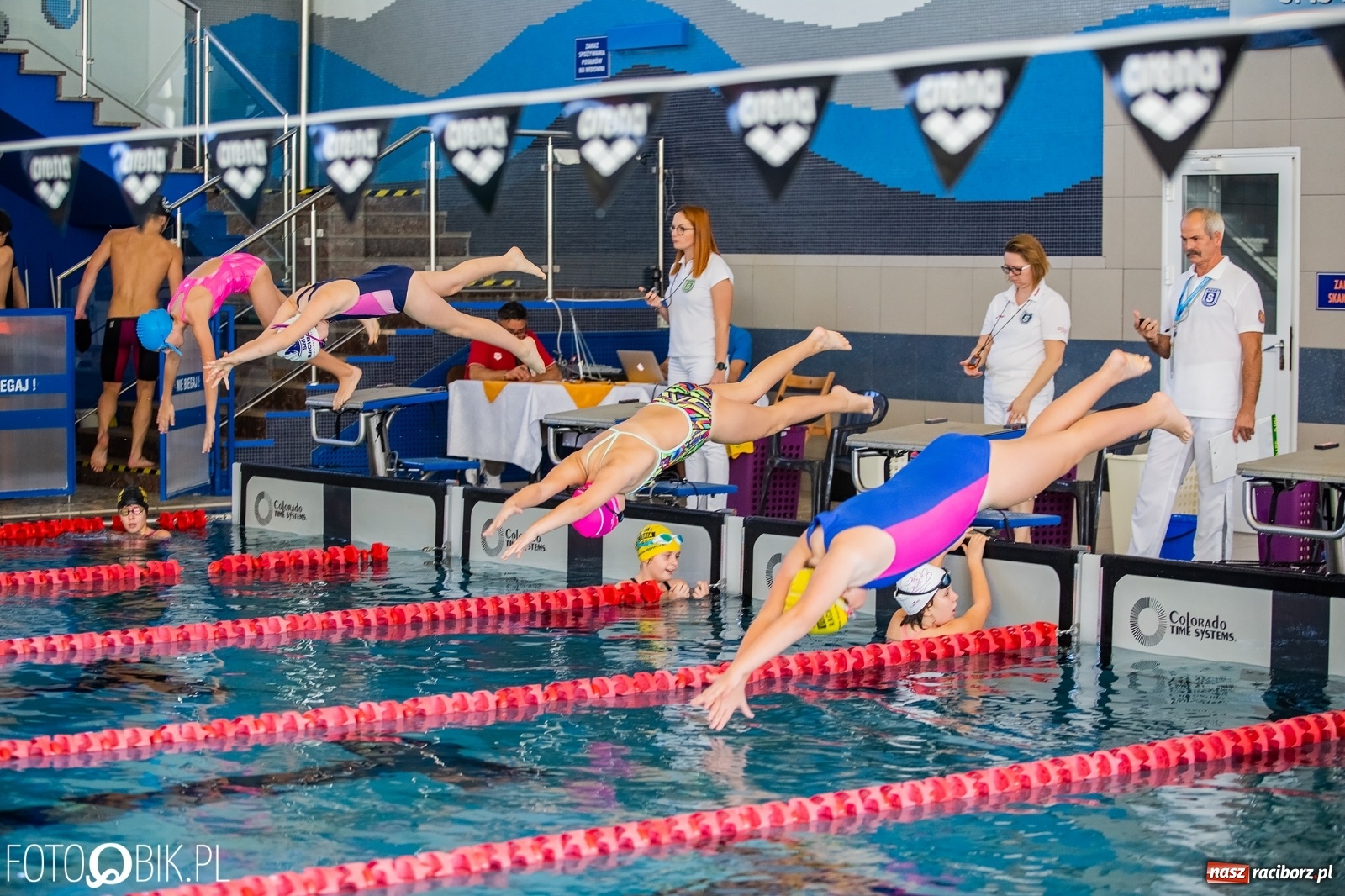 Zdjęcie w galerii na portalu naszraciborz.pl: 12. Międzynarodowe Zawody Pływackie o Puchar Dyrektora ZSOMS wiadomości z regionu