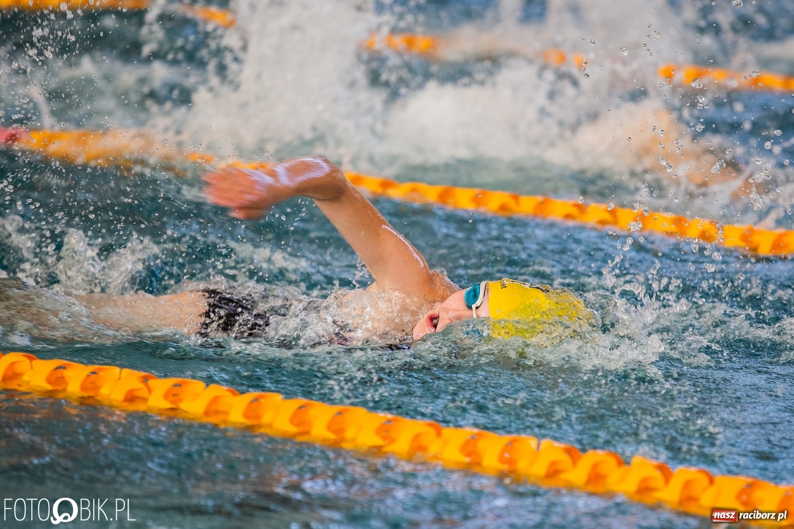 Zdjęcie w galerii na portalu naszraciborz.pl: 12. Międzynarodowe Zawody Pływackie o Puchar Dyrektora ZSOMS wiadomości z regionu