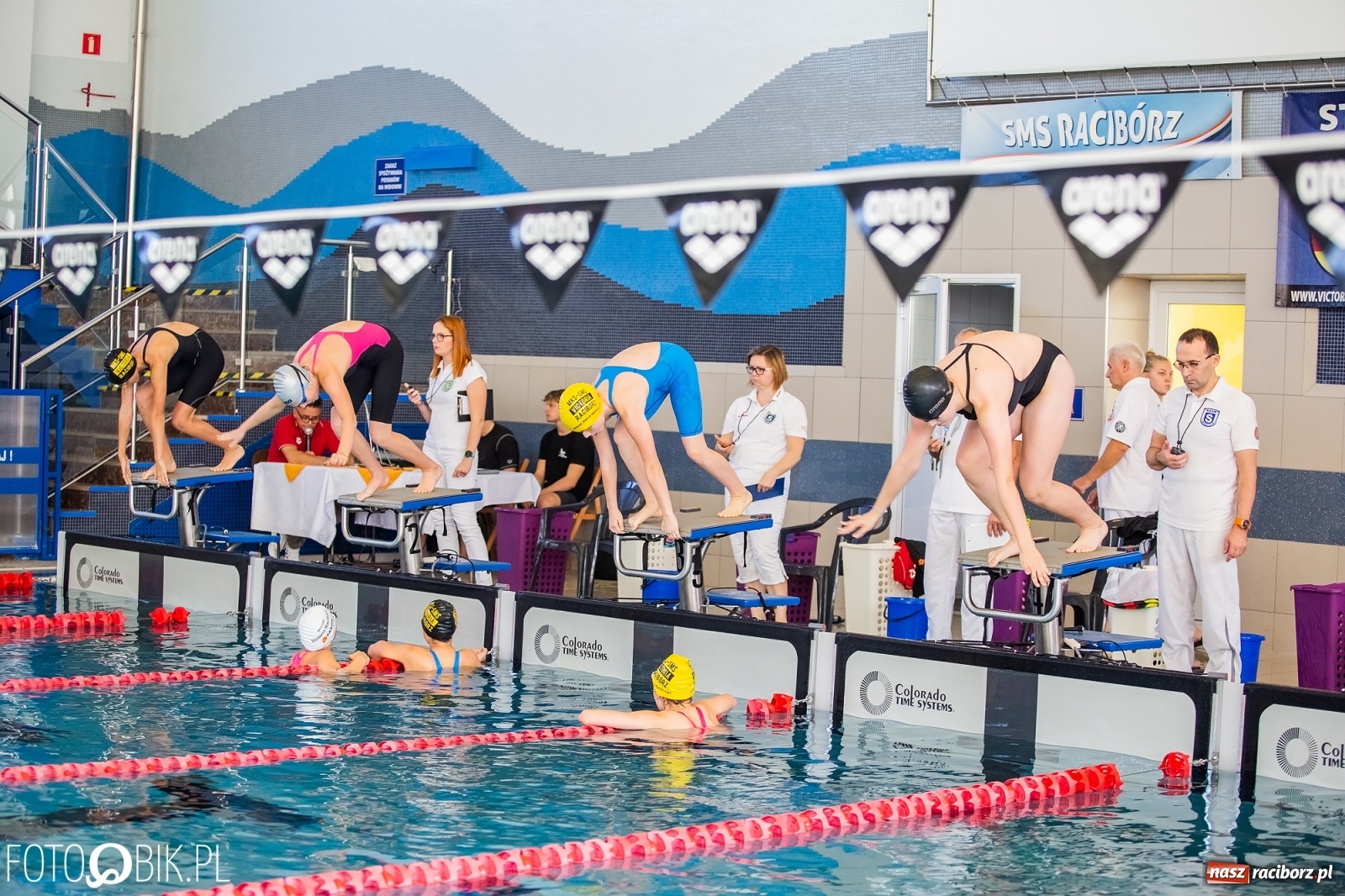 Zdjęcie w galerii na portalu naszraciborz.pl: 12. Międzynarodowe Zawody Pływackie o Puchar Dyrektora ZSOMS wiadomości z regionu