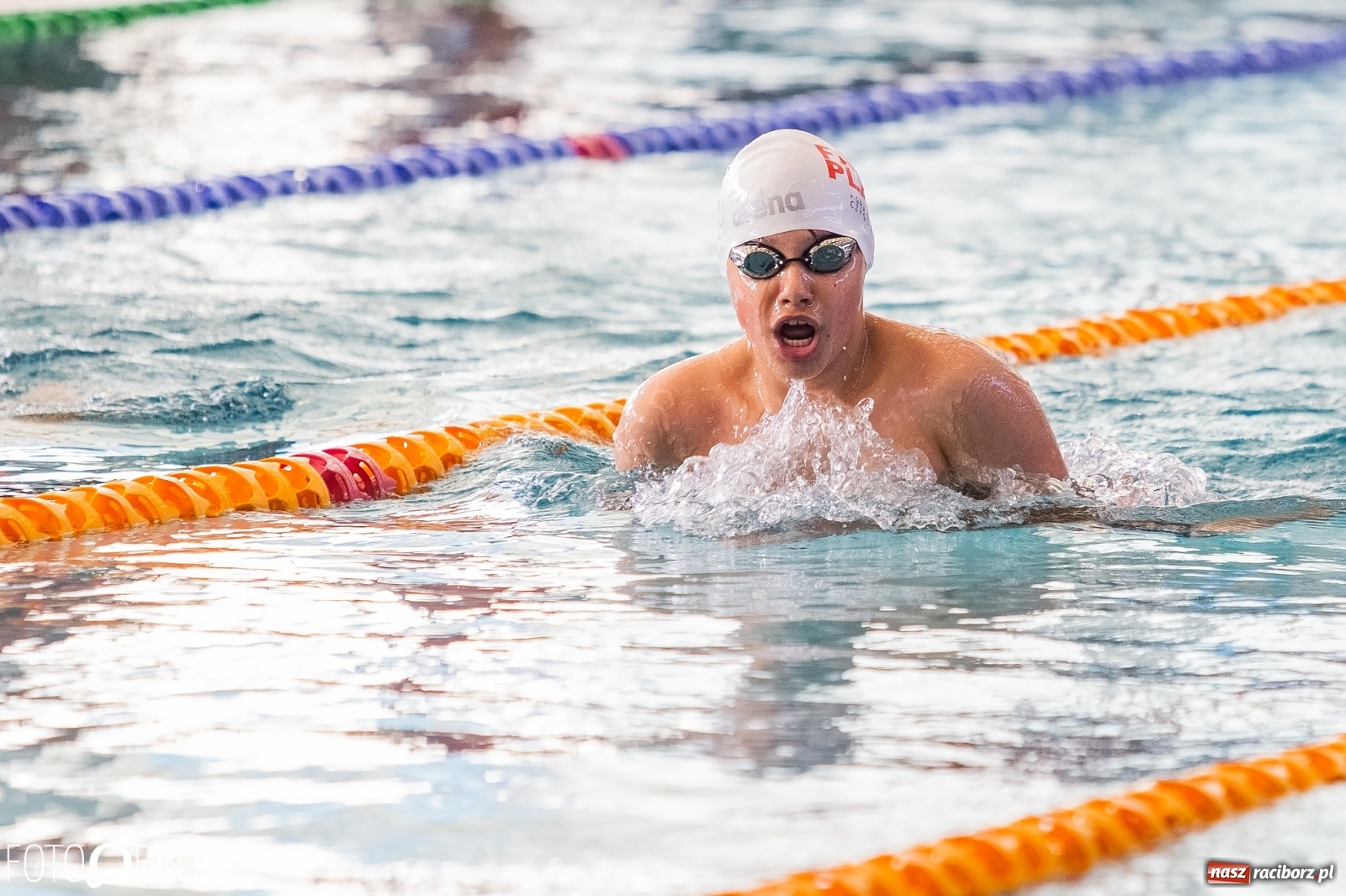 Zdjęcie w galerii na portalu naszraciborz.pl: 12. Międzynarodowe Zawody Pływackie o Puchar Dyrektora ZSOMS wiadomości z regionu