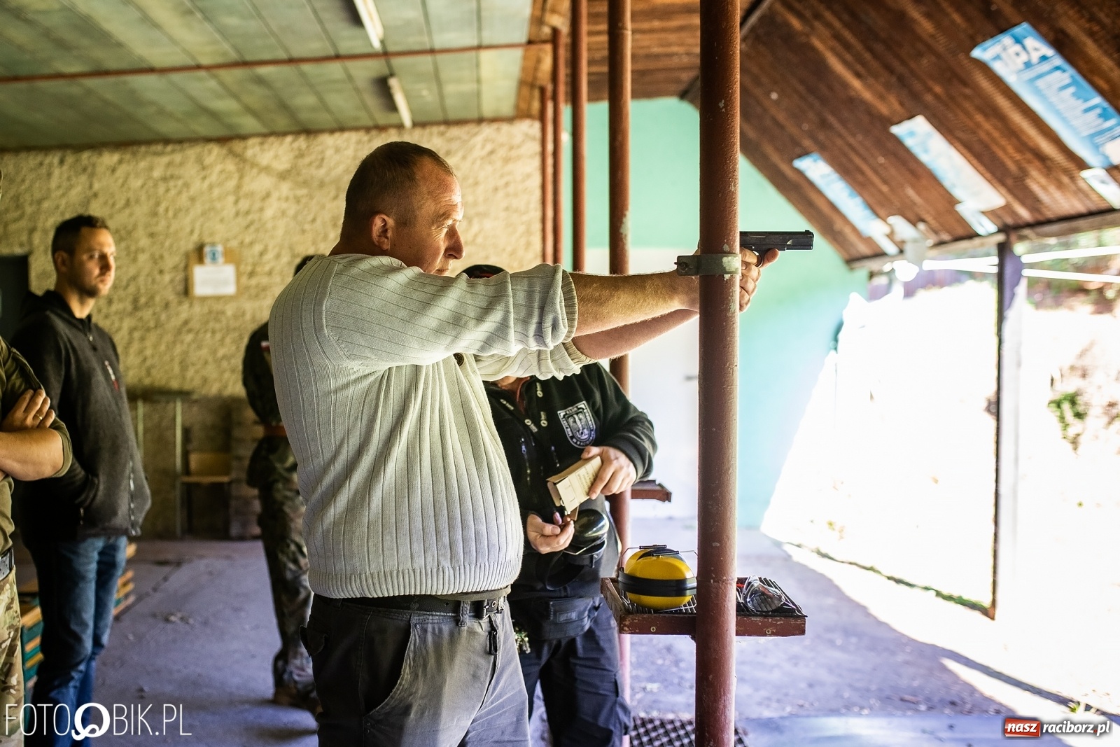 Zdjęcie w galerii na portalu naszraciborz.pl: V Ogólnopolski Turniej Strzelecki Środowisk Kawaleryjskich o Puchar Pułku 4-go Ułanów Zaniemeńskich wiadomości z regionu