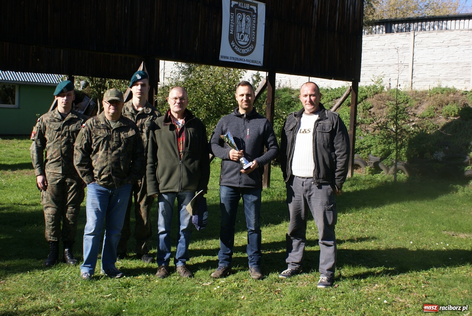 Zdjęcie w galerii na portalu naszraciborz.pl: V Ogólnopolski Turniej Strzelecki Środowisk Kawaleryjskich o Puchar Pułku 4-go Ułanów Zaniemeńskich wiadomości z regionu