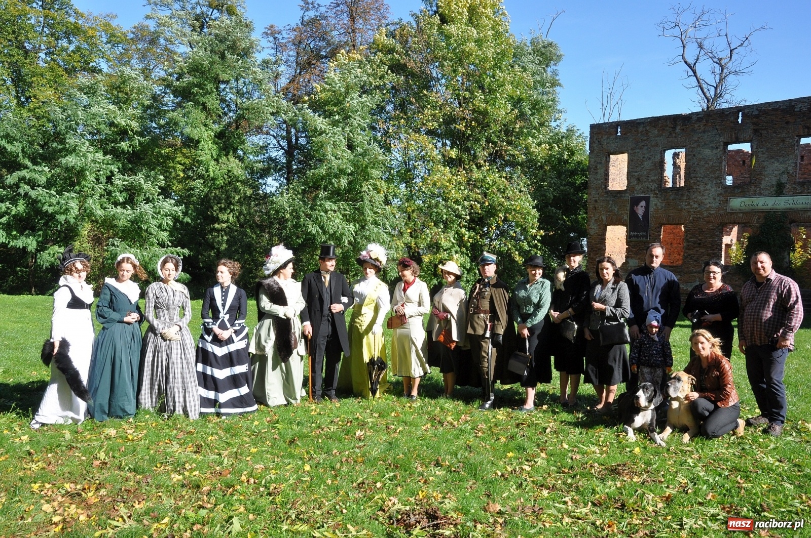 Zdjęcie w galerii na portalu naszraciborz.pl: Wyjątkowa retro sesja w gminie Rudnik [FOTO i WIDEO] wiadomości z regionu