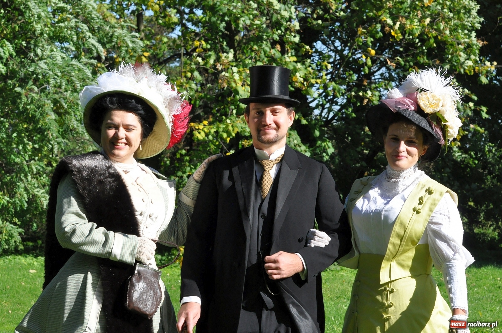 Zdjęcie w galerii na portalu naszraciborz.pl: Wyjątkowa retro sesja w gminie Rudnik [FOTO i WIDEO] wiadomości z regionu