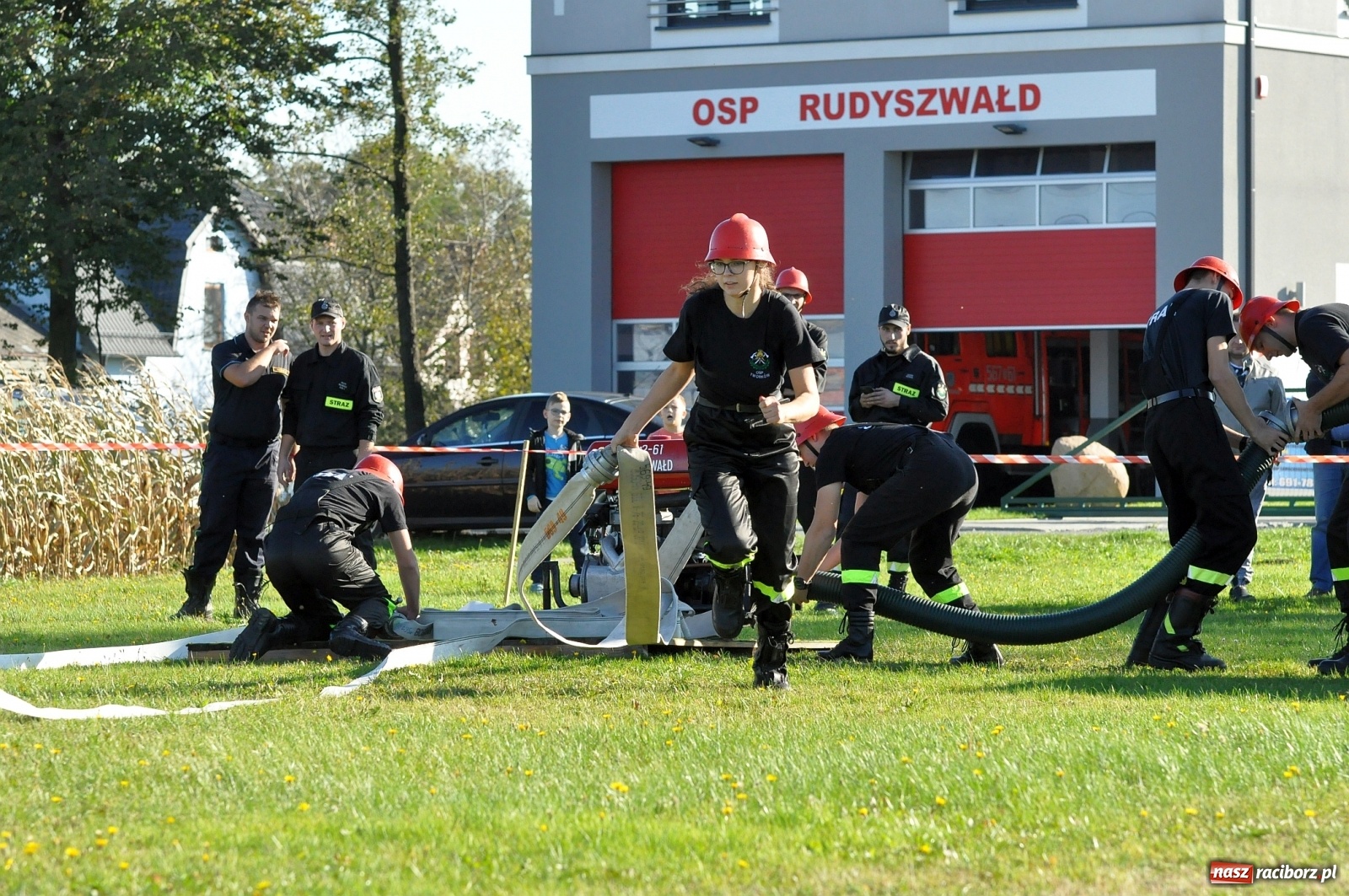 Zdjęcie w galerii na portalu naszraciborz.pl: Polscy i czescy strażacy rywalizowali w Rudyszwałdzie [FOTO] wiadomości z regionu