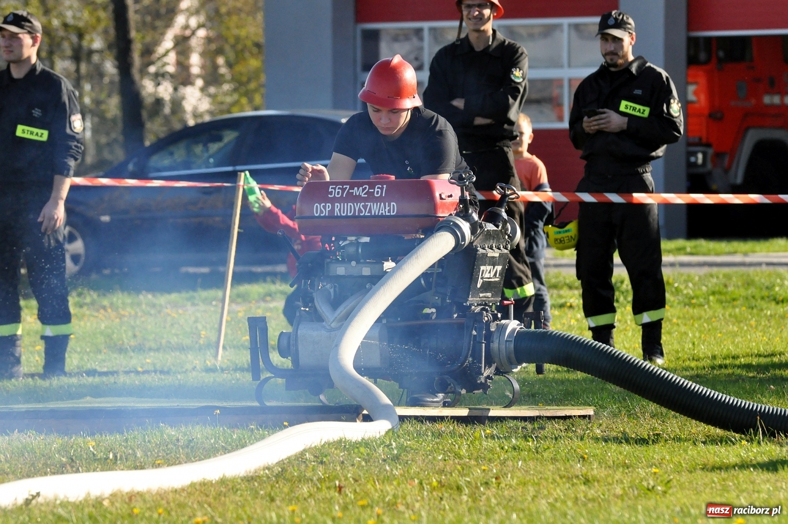 Zdjęcie w galerii na portalu naszraciborz.pl: Polscy i czescy strażacy rywalizowali w Rudyszwałdzie [FOTO] wiadomości z regionu