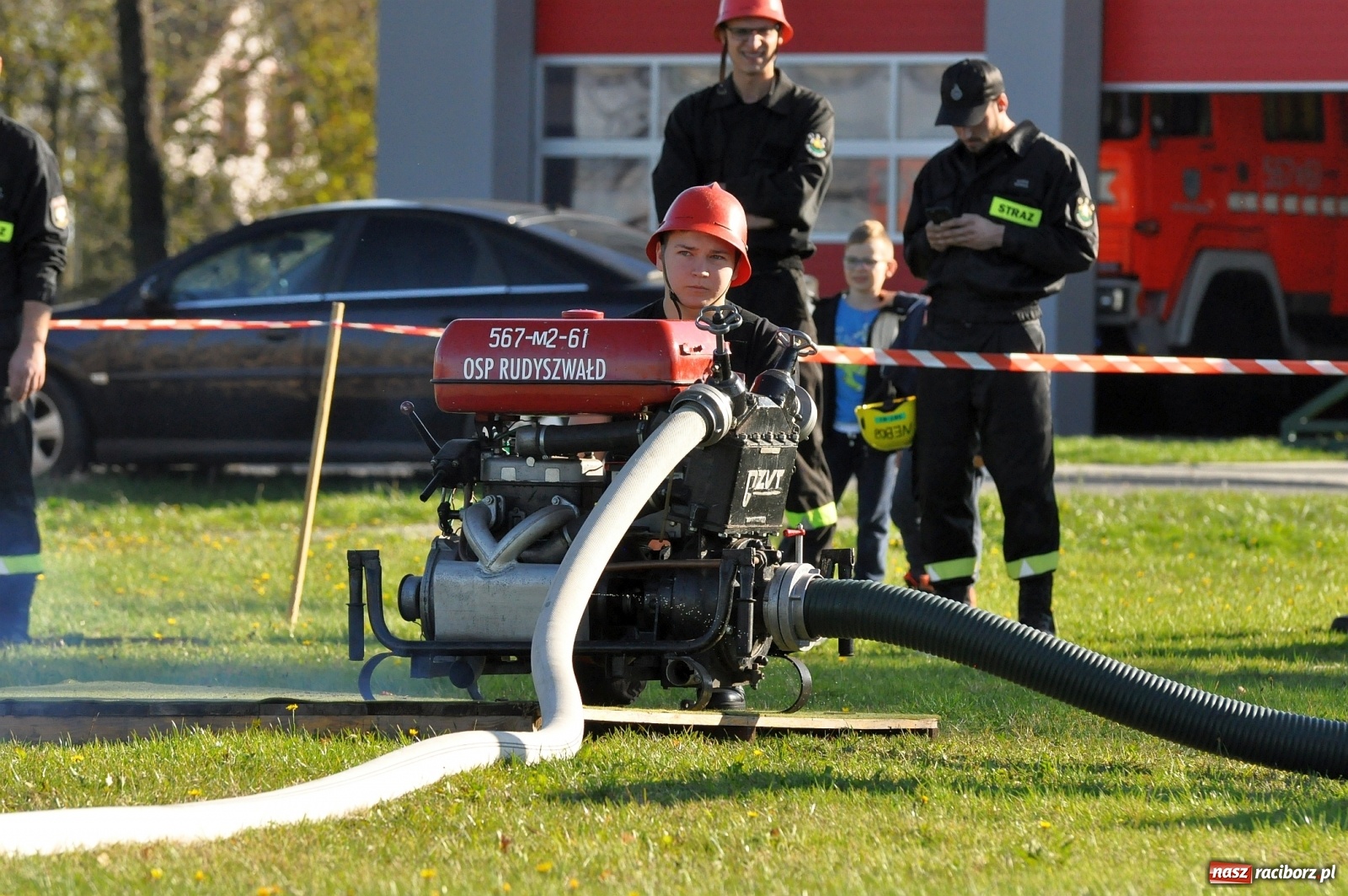 Zdjęcie w galerii na portalu naszraciborz.pl: Polscy i czescy strażacy rywalizowali w Rudyszwałdzie [FOTO] wiadomości z regionu