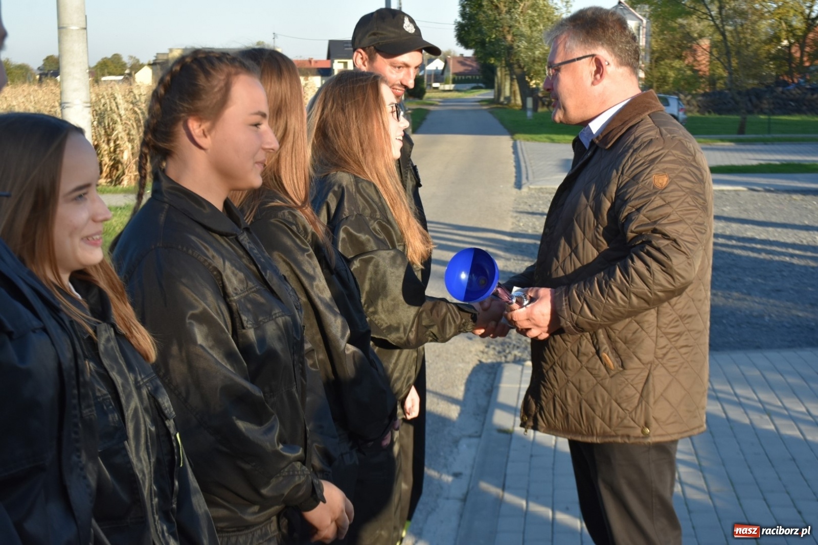 Zdjęcie w galerii na portalu naszraciborz.pl: Polscy i czescy strażacy rywalizowali w Rudyszwałdzie [FOTO] wiadomości z regionu