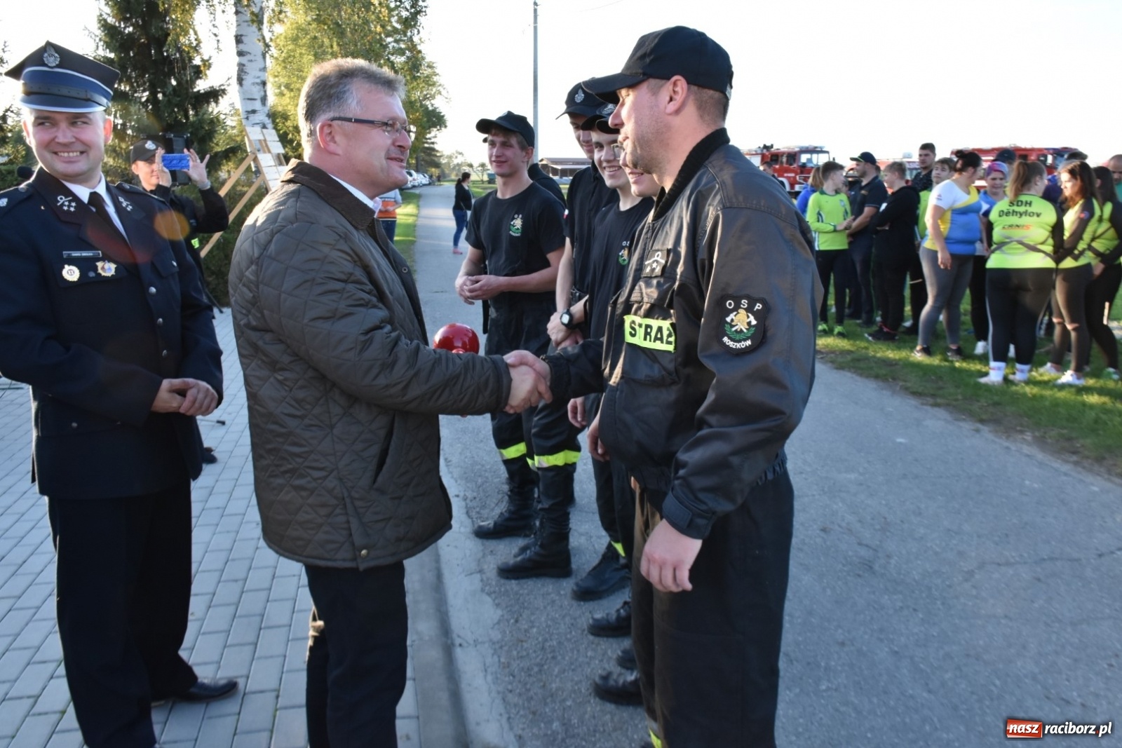 Zdjęcie w galerii na portalu naszraciborz.pl: Polscy i czescy strażacy rywalizowali w Rudyszwałdzie [FOTO] wiadomości z regionu