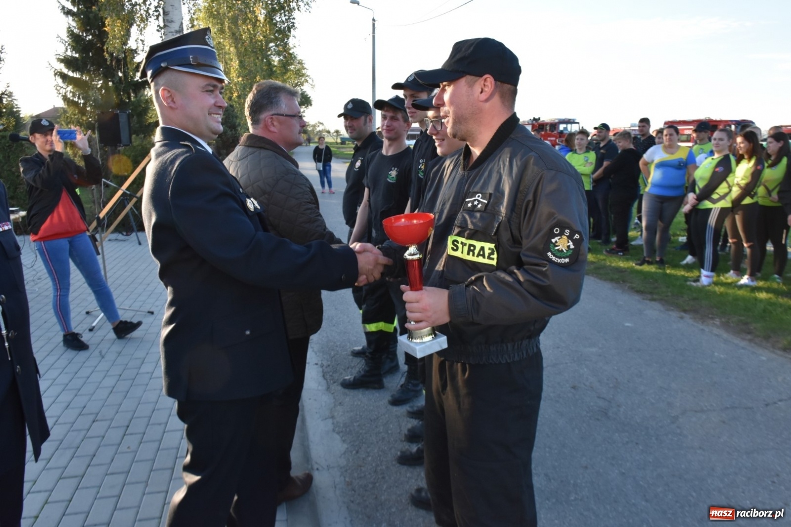 Zdjęcie w galerii na portalu naszraciborz.pl: Polscy i czescy strażacy rywalizowali w Rudyszwałdzie [FOTO] wiadomości z regionu