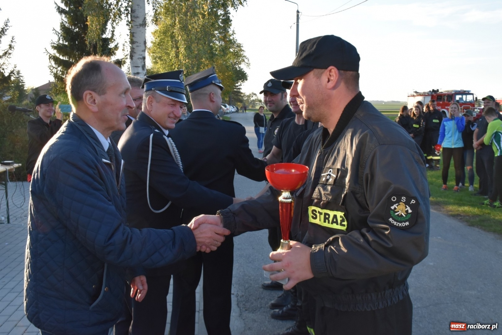 Zdjęcie w galerii na portalu naszraciborz.pl: Polscy i czescy strażacy rywalizowali w Rudyszwałdzie [FOTO] wiadomości z regionu