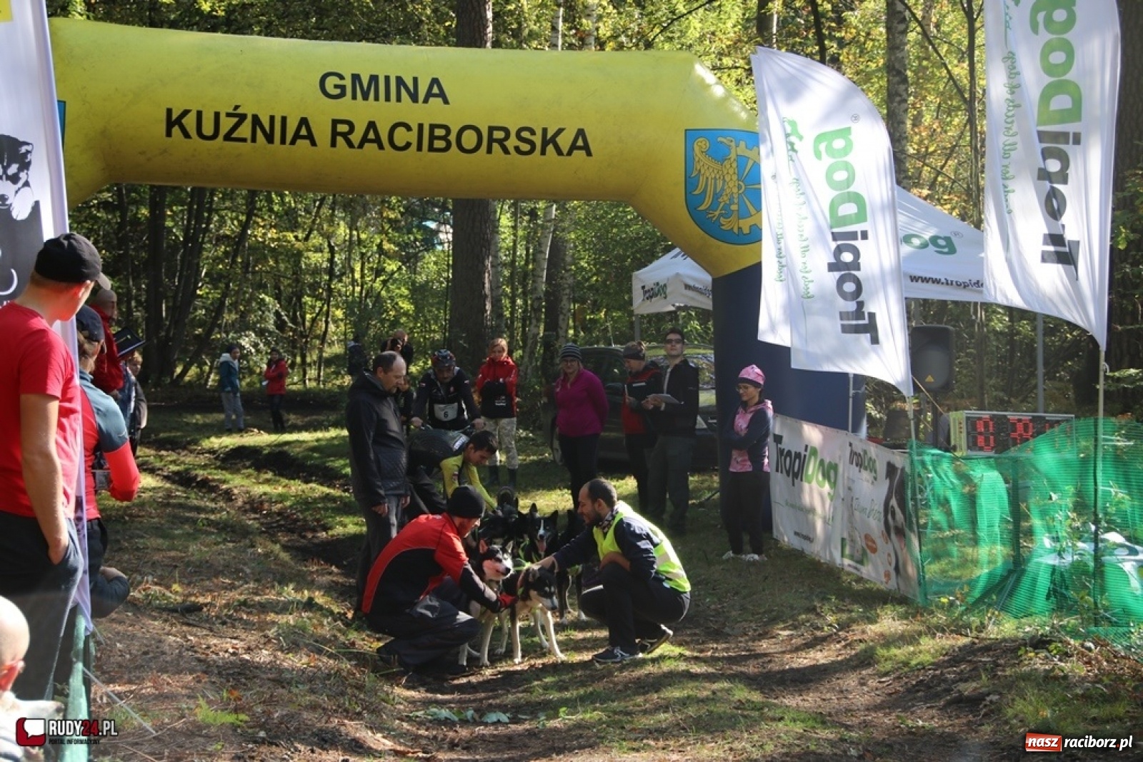 Zdjęcie w galerii na portalu naszraciborz.pl: Międzynarodowe Wyścigi Psich Zaprzęgów Szczekowyje w Buku  wiadomości z regionu