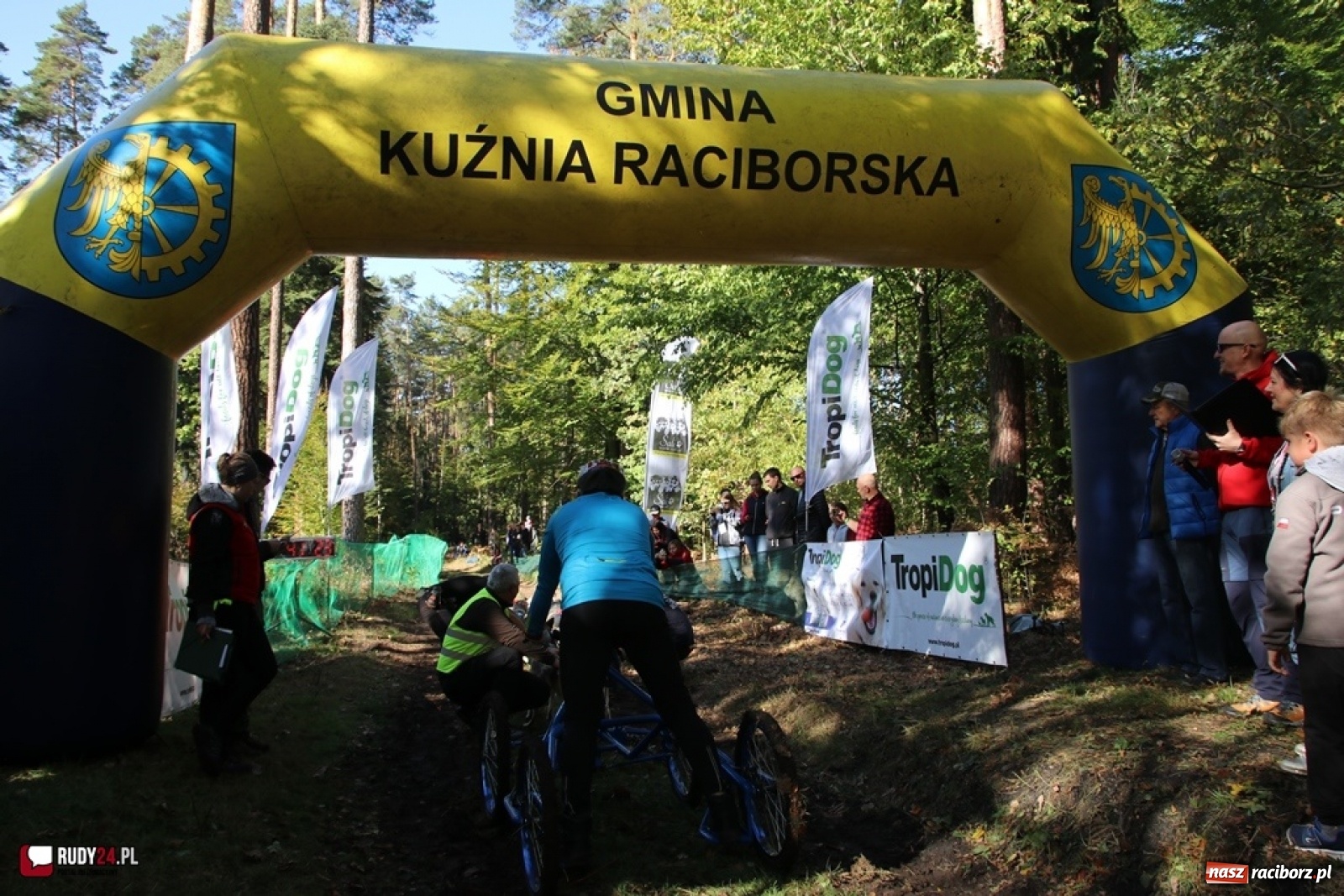 Zdjęcie w galerii na portalu naszraciborz.pl: Międzynarodowe Wyścigi Psich Zaprzęgów Szczekowyje w Buku  wiadomości z regionu