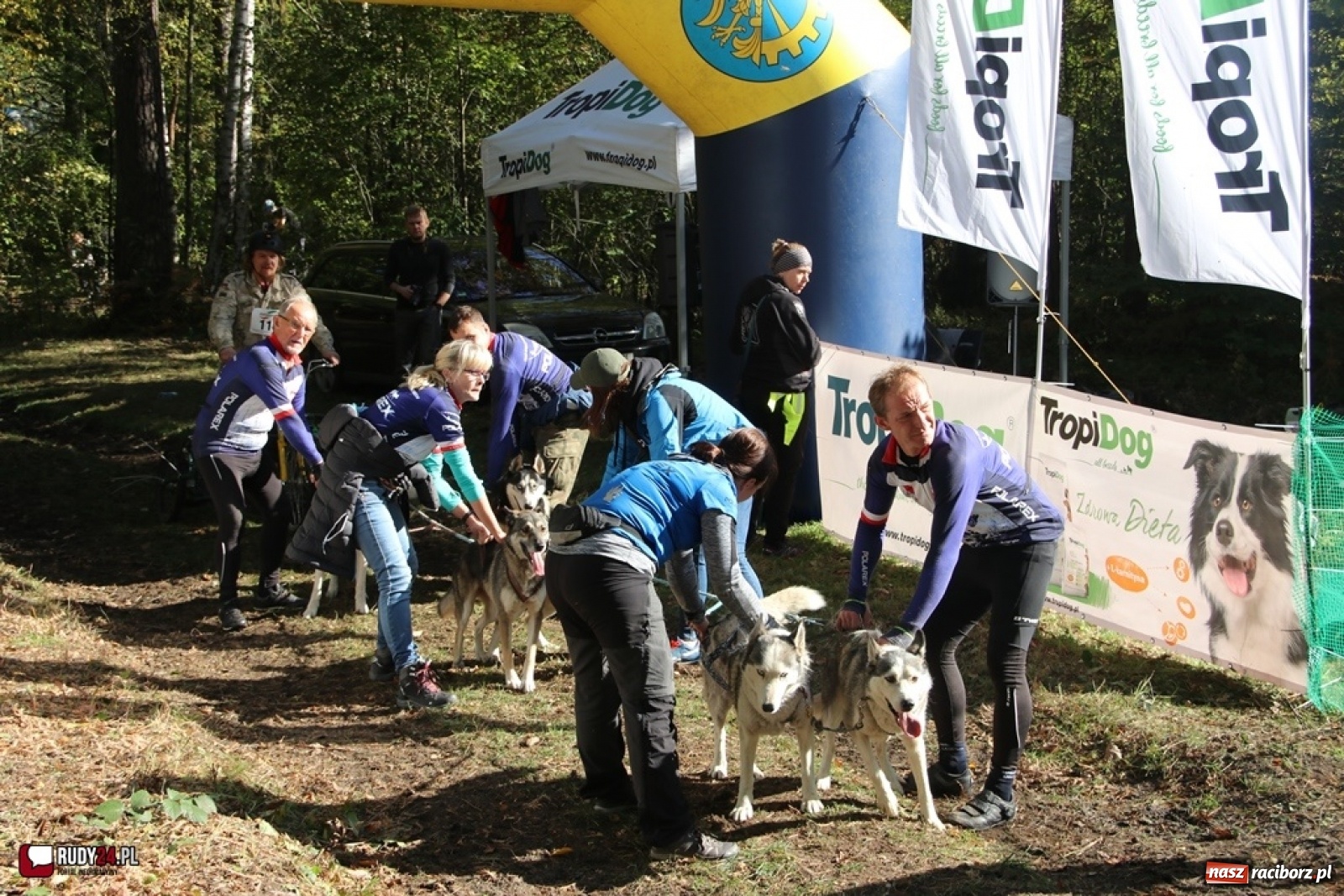 Zdjęcie w galerii na portalu naszraciborz.pl: Międzynarodowe Wyścigi Psich Zaprzęgów Szczekowyje w Buku  wiadomości z regionu