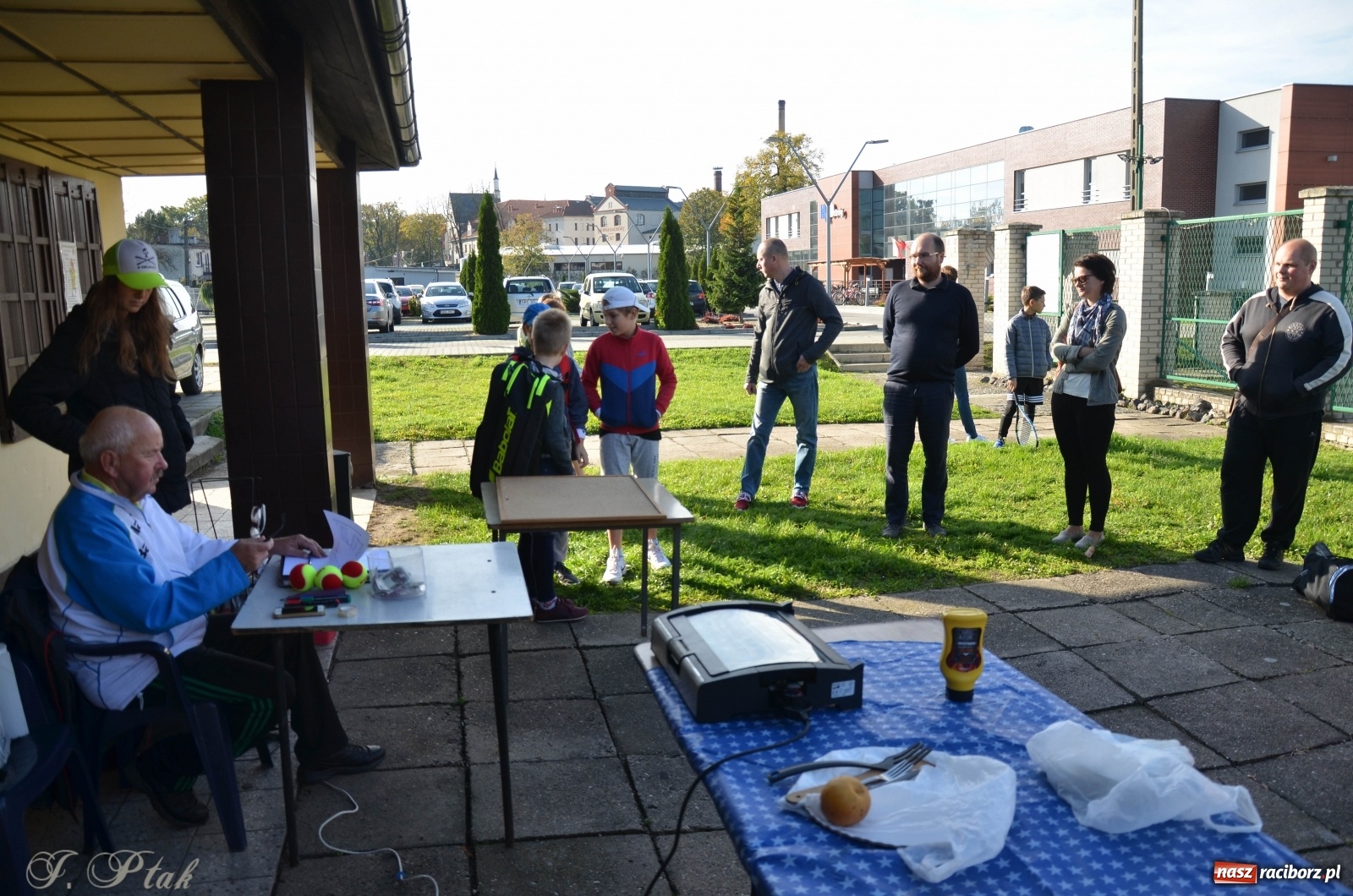 Zdjęcie w galerii na portalu naszraciborz.pl: Młodzi tenisiści rywalizowali o Puchar Dyrektora OSiR-u wiadomości z regionu