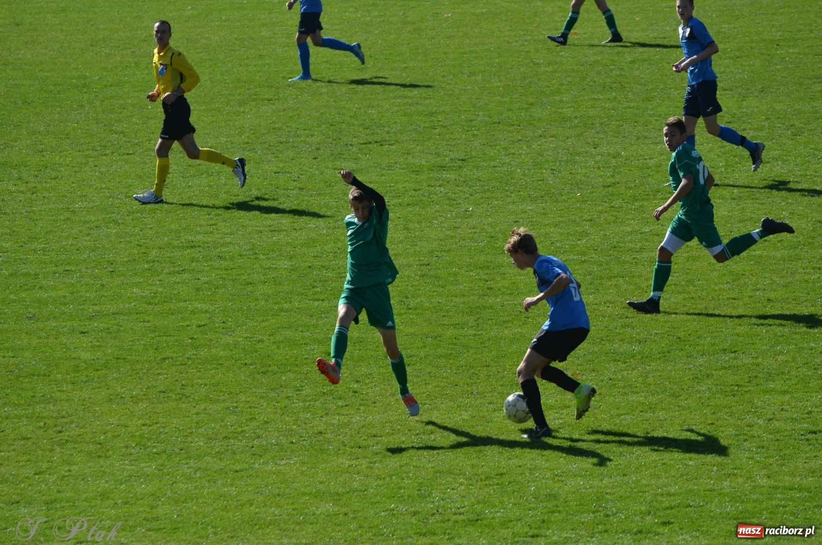 Zdjęcie w galerii na portalu naszraciborz.pl: Juniorzy Unii polegli z kretesem wiadomości z regionu