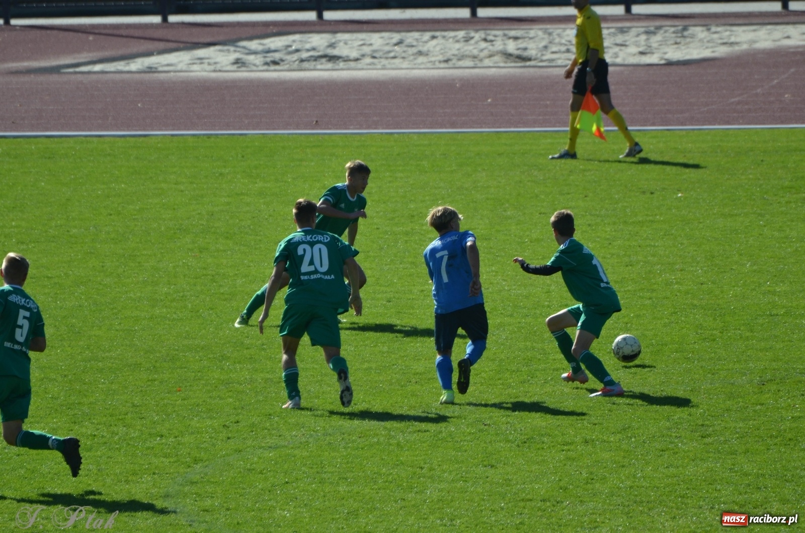 Zdjęcie w galerii na portalu naszraciborz.pl: Juniorzy Unii polegli z kretesem wiadomości z regionu
