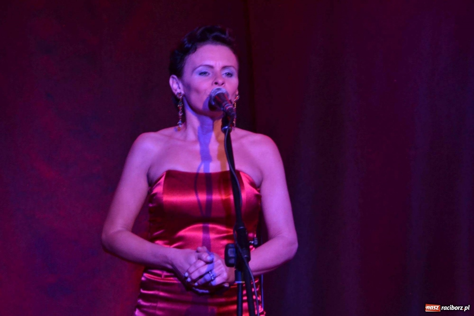 Zdjęcie w galerii na portalu naszraciborz.pl: Przeboje światowe zagościły na zamku wiadomości z regionu