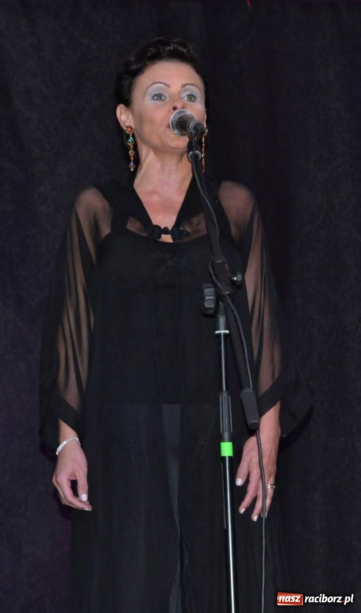 Zdjęcie w galerii na portalu naszraciborz.pl: Przeboje światowe zagościły na zamku wiadomości z regionu