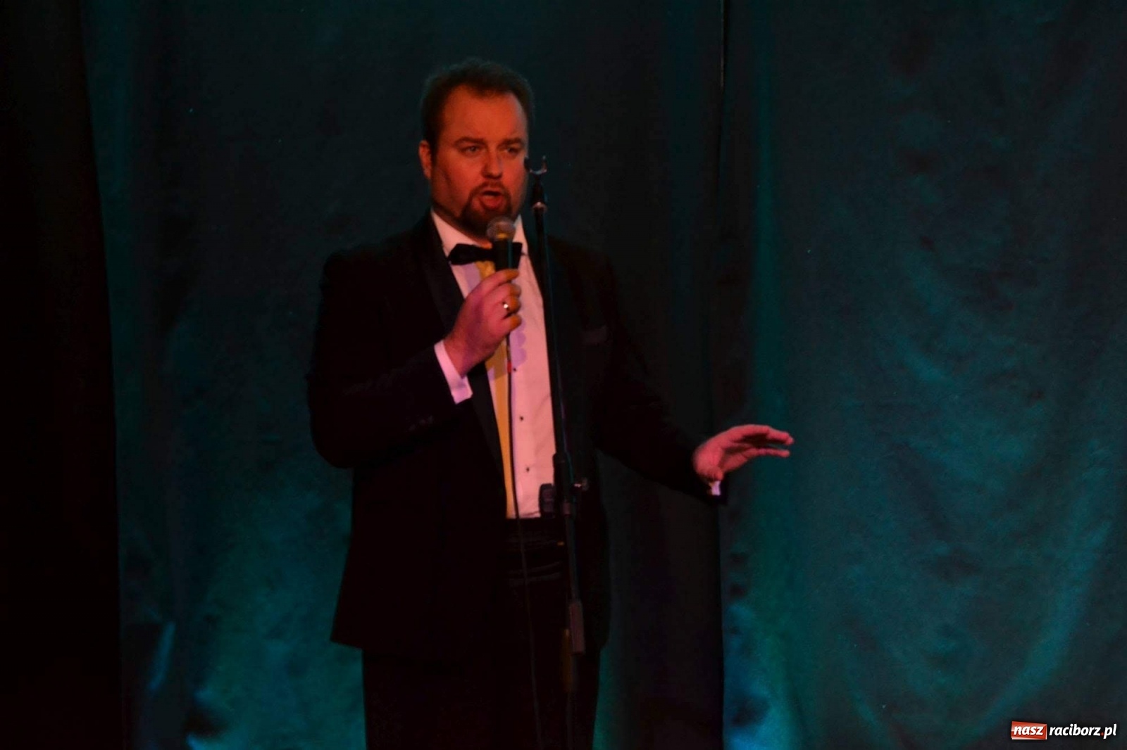 Zdjęcie w galerii na portalu naszraciborz.pl: Przeboje światowe zagościły na zamku wiadomości z regionu