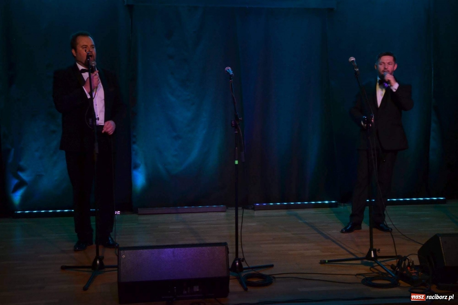 Zdjęcie w galerii na portalu naszraciborz.pl: Przeboje światowe zagościły na zamku wiadomości z regionu