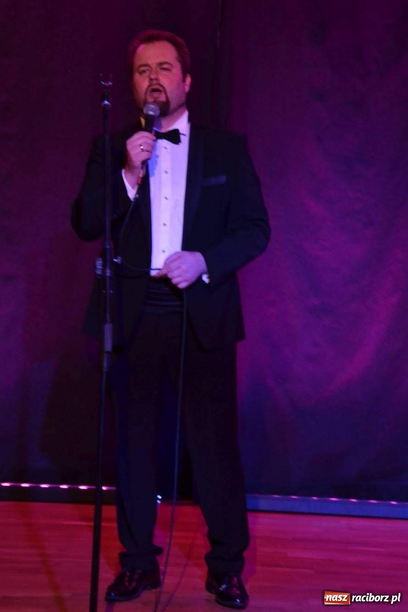 Zdjęcie w galerii na portalu naszraciborz.pl: Przeboje światowe zagościły na zamku wiadomości z regionu