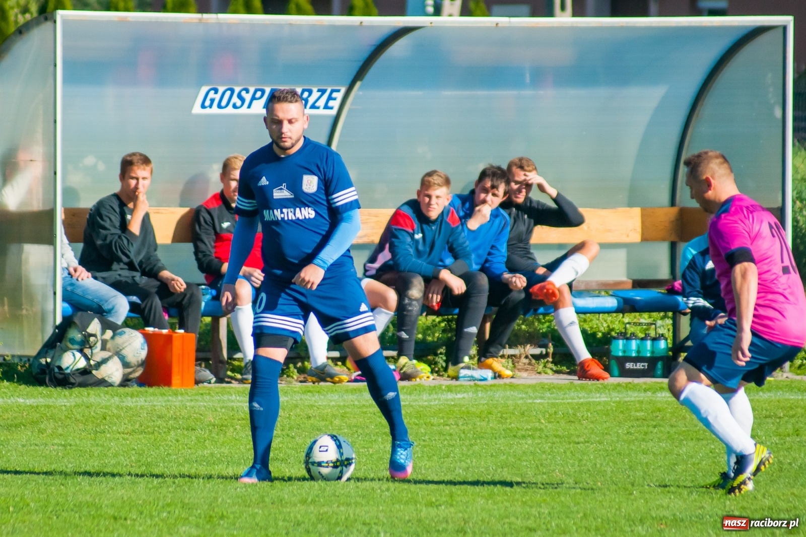 Zdjęcie w galerii na portalu naszraciborz.pl: Klasa okręgowa. Słabe derby dla Nędzy [FOTO i WIDEO] wiadomości z regionu