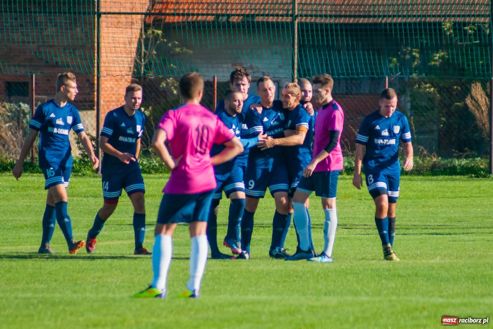 Zdjęcie w galerii na portalu naszraciborz.pl: Klasa okręgowa. Słabe derby dla Nędzy [FOTO i WIDEO] wiadomości z regionu