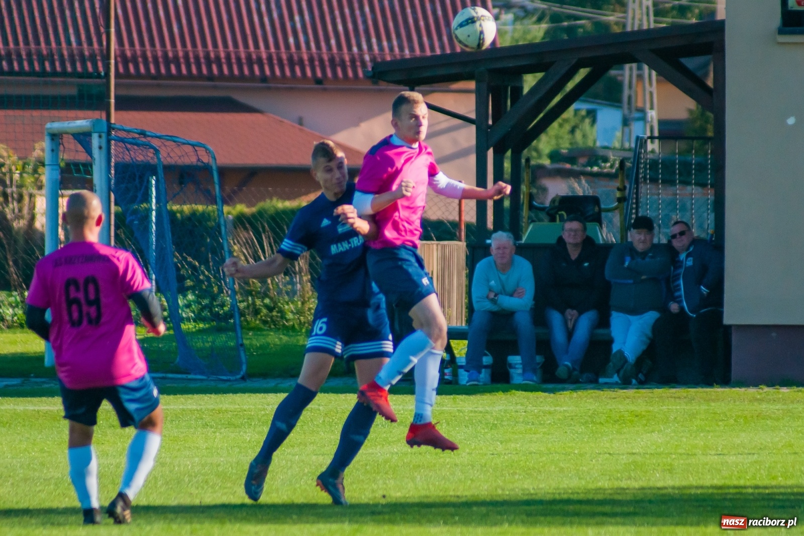 Zdjęcie w galerii na portalu naszraciborz.pl: Klasa okręgowa. Słabe derby dla Nędzy [FOTO i WIDEO] wiadomości z regionu