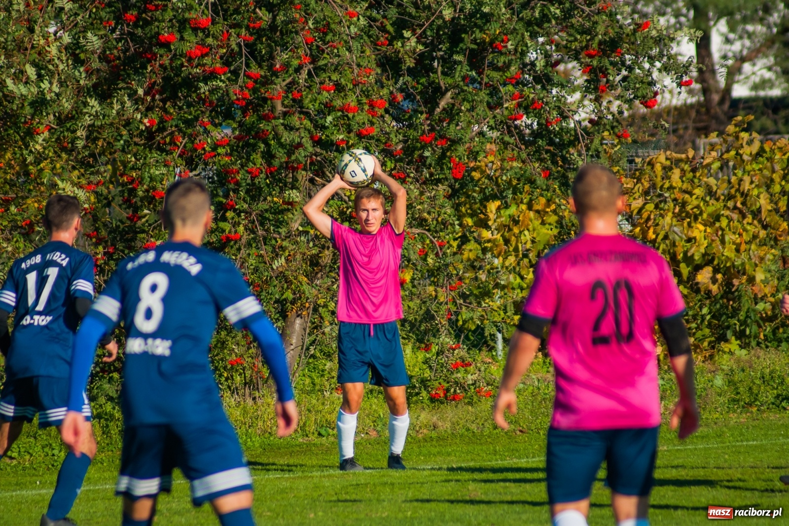 Zdjęcie w galerii na portalu naszraciborz.pl: Klasa okręgowa. Słabe derby dla Nędzy [FOTO i WIDEO] wiadomości z regionu