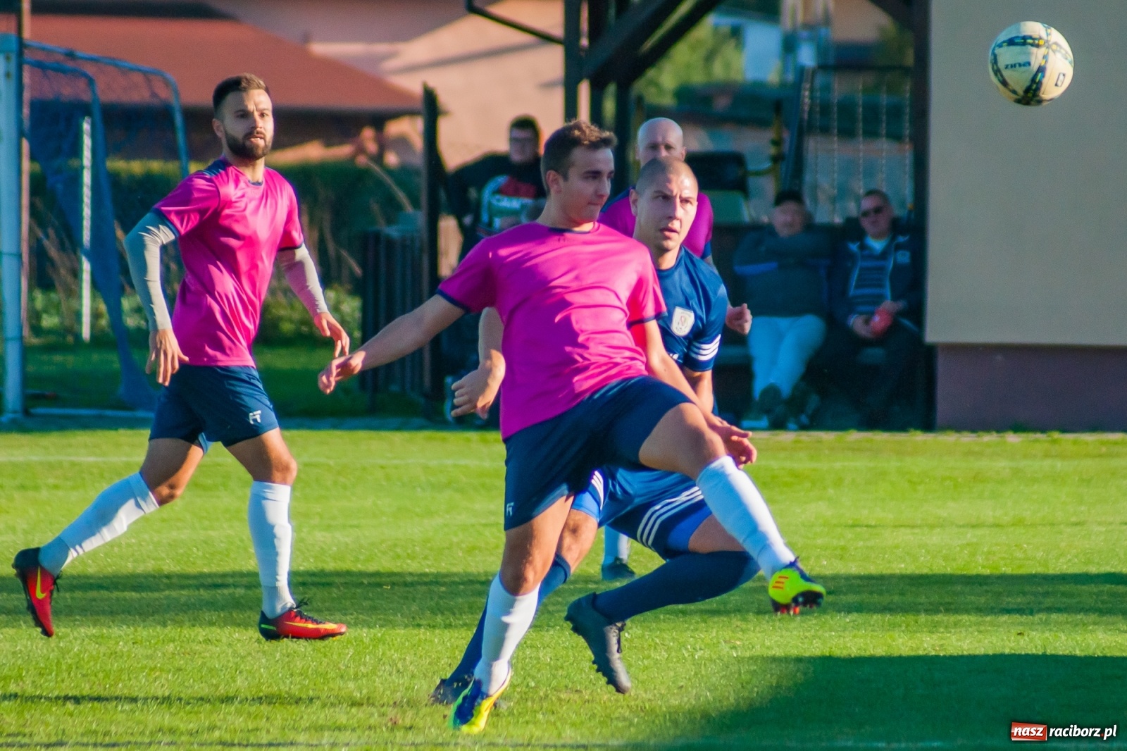 Zdjęcie w galerii na portalu naszraciborz.pl: Klasa okręgowa. Słabe derby dla Nędzy [FOTO i WIDEO] wiadomości z regionu