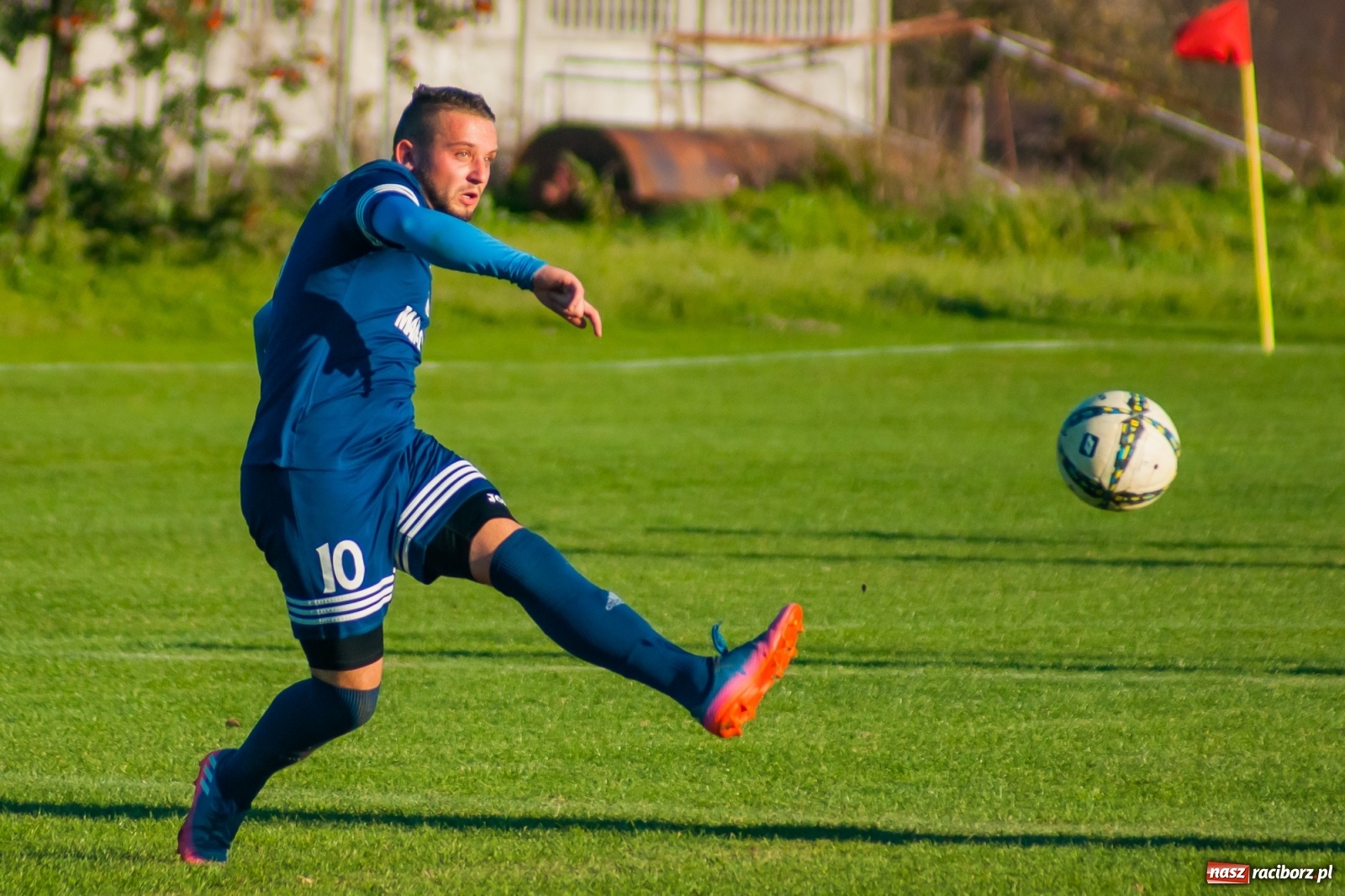 Zdjęcie w galerii na portalu naszraciborz.pl: Klasa okręgowa. Słabe derby dla Nędzy [FOTO i WIDEO] wiadomości z regionu