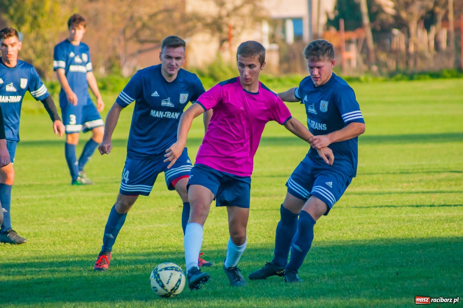 Zdjęcie w galerii na portalu naszraciborz.pl: Klasa okręgowa. Słabe derby dla Nędzy [FOTO i WIDEO] wiadomości z regionu
