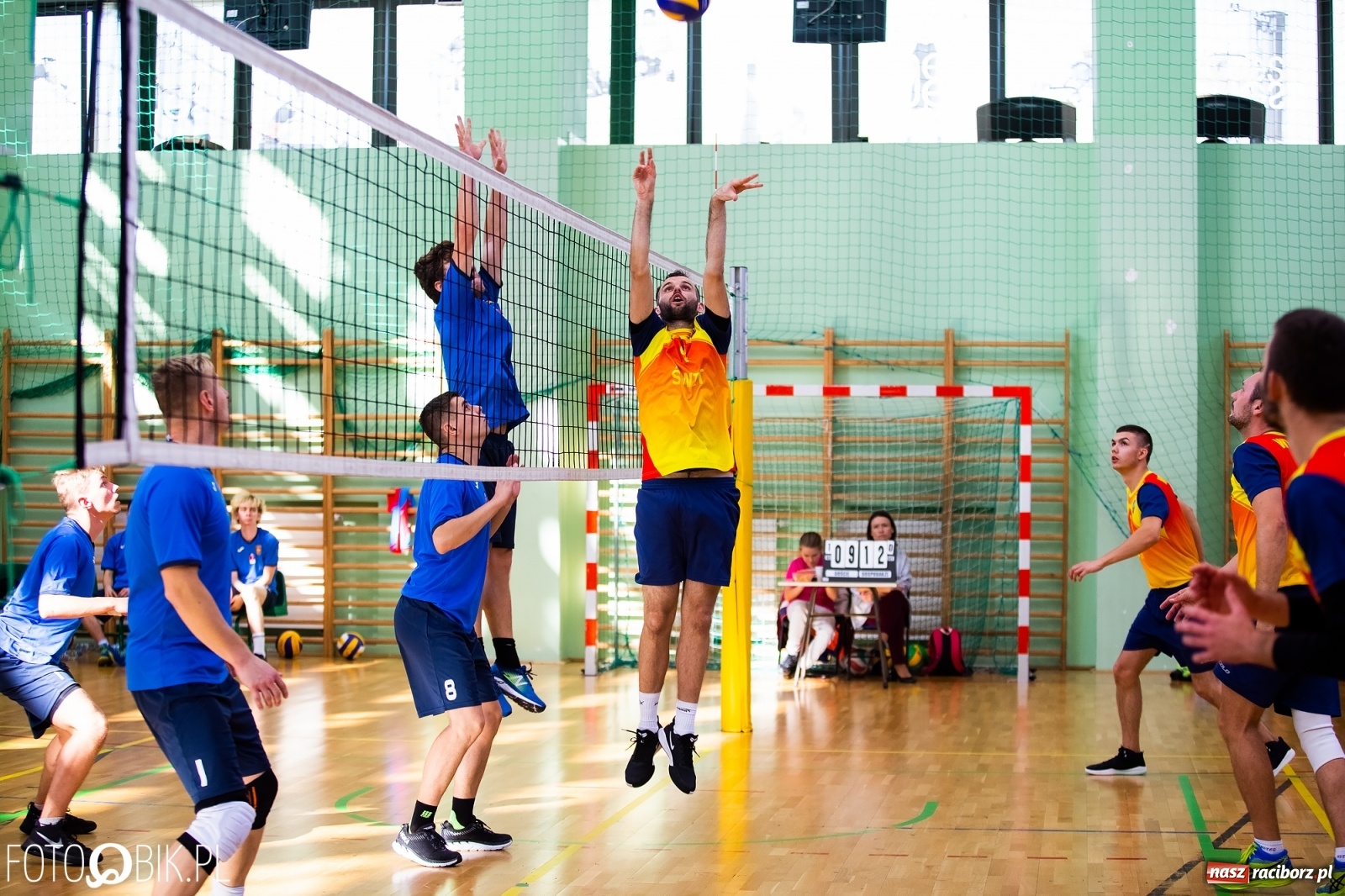 Zdjęcie w galerii na portalu naszraciborz.pl: Mistrzostwa Polski Niesłyszących w Piłce Siatkowej wiadomości z regionu