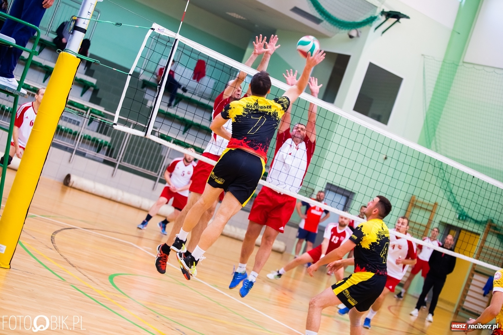 Zdjęcie w galerii na portalu naszraciborz.pl: Mistrzostwa Polski Niesłyszących w Piłce Siatkowej wiadomości z regionu