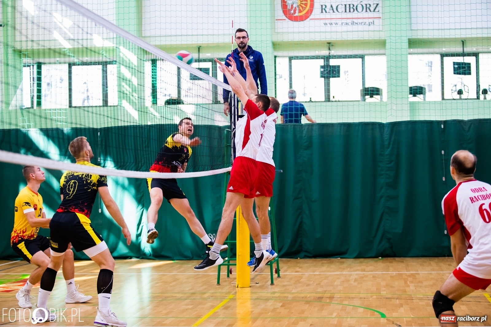 Zdjęcie w galerii na portalu naszraciborz.pl: Mistrzostwa Polski Niesłyszących w Piłce Siatkowej wiadomości z regionu
