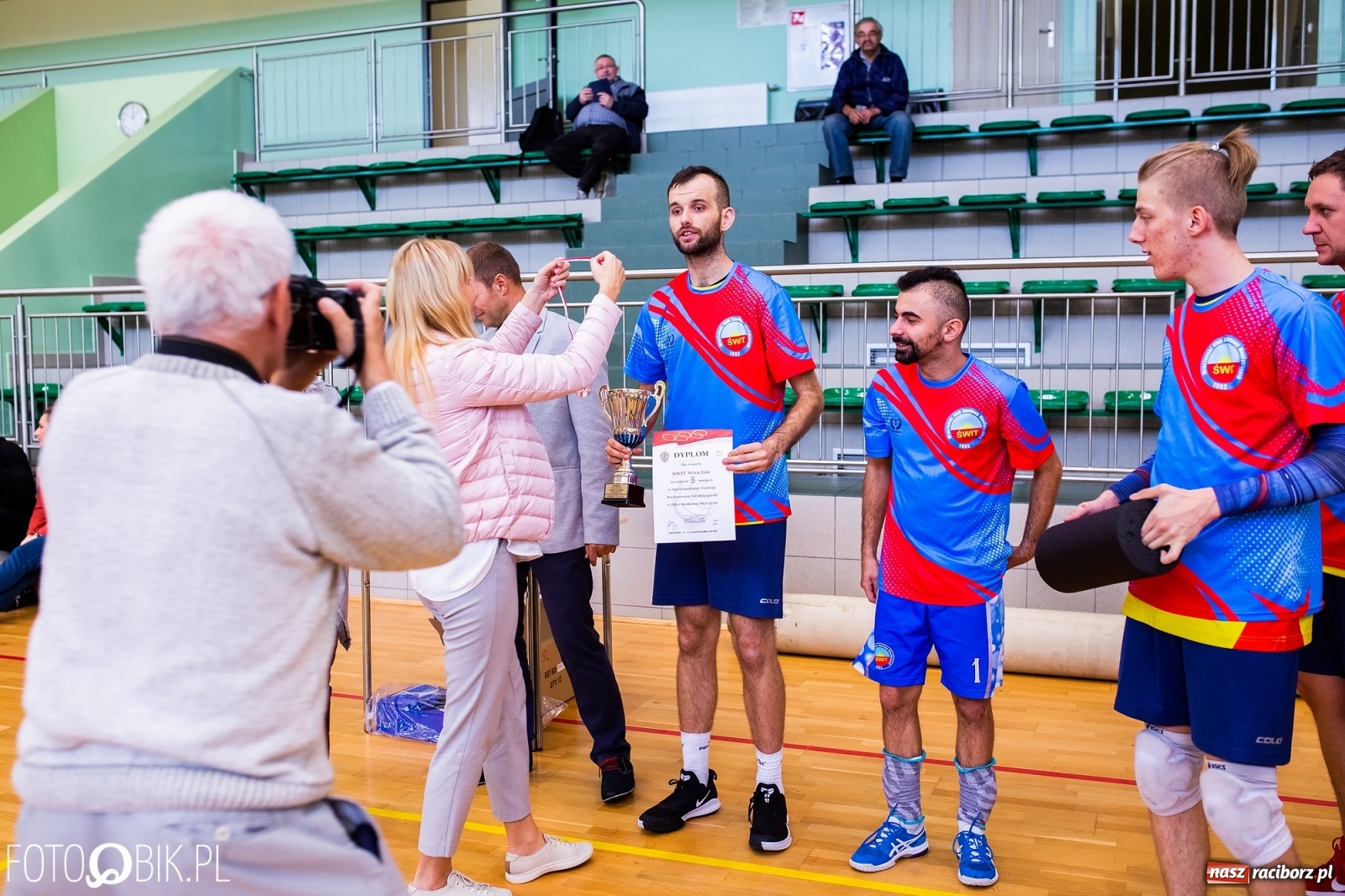 Zdjęcie w galerii na portalu naszraciborz.pl: Mistrzostwa Polski Niesłyszących w Piłce Siatkowej wiadomości z regionu