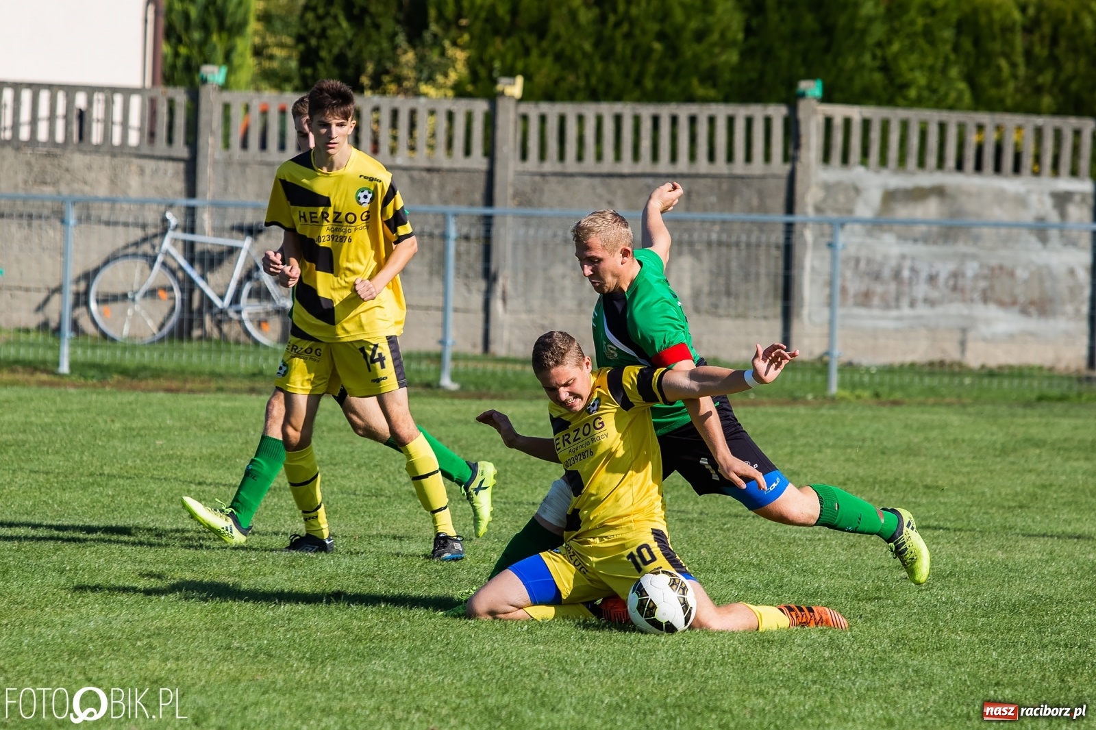 Zdjęcie w galerii na portalu naszraciborz.pl: C klasa: Rezerwy Studziennej dogoniły Tworków wiadomości z regionu