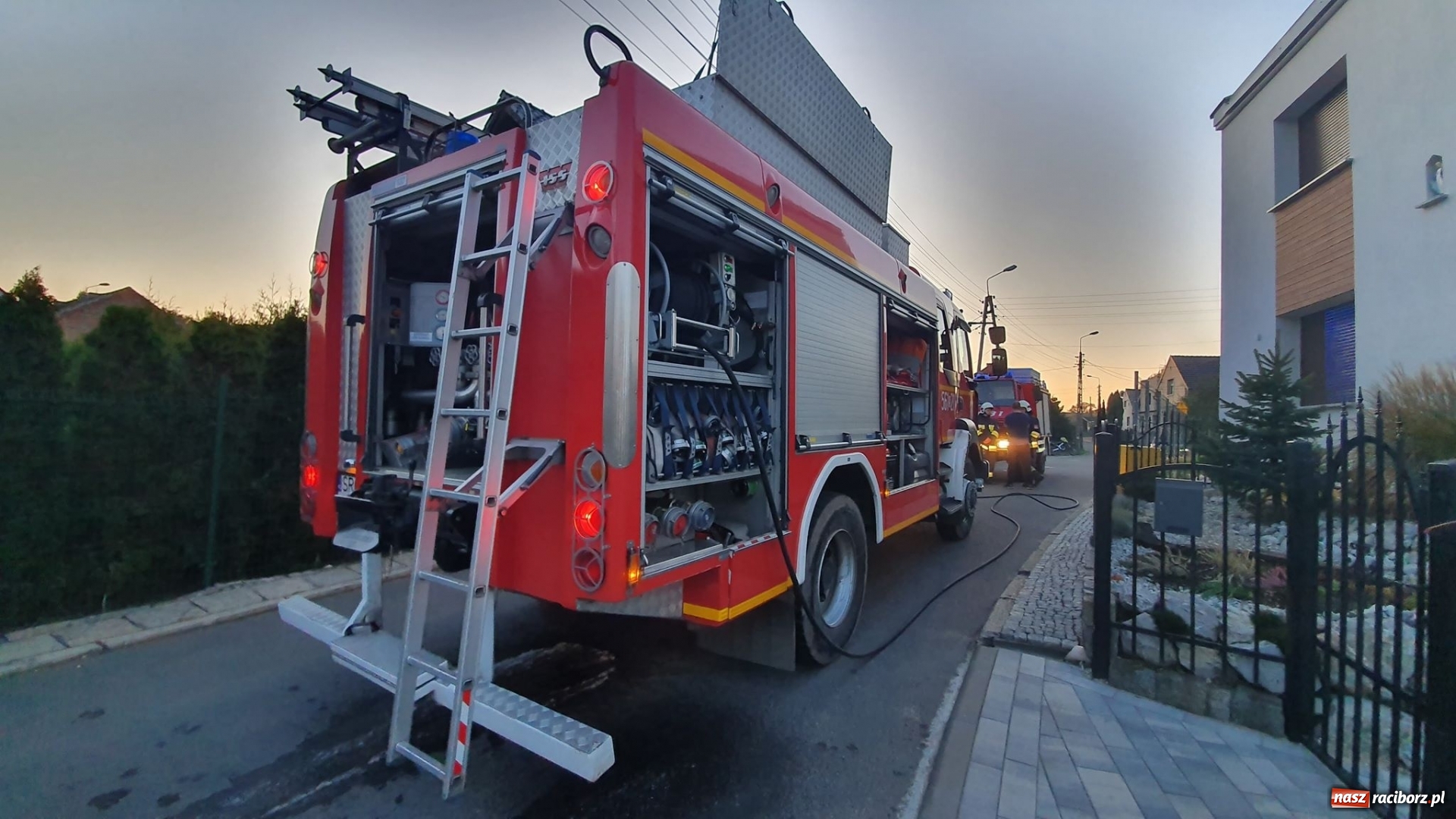 Zdjęcie w galerii na portalu naszraciborz.pl: Zadymienie w piwnicy przy Arki Bożka wiadomości z regionu