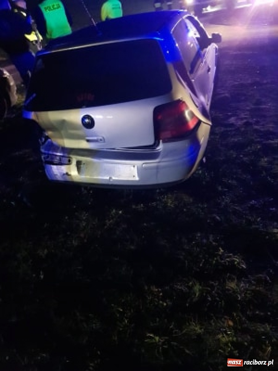 Zdjęcie w galerii na portalu naszraciborz.pl: Raciborzanin sprawcą kraksy przy polderze. Dochodzi tu do nielegalnych wyścigów wiadomości z regionu