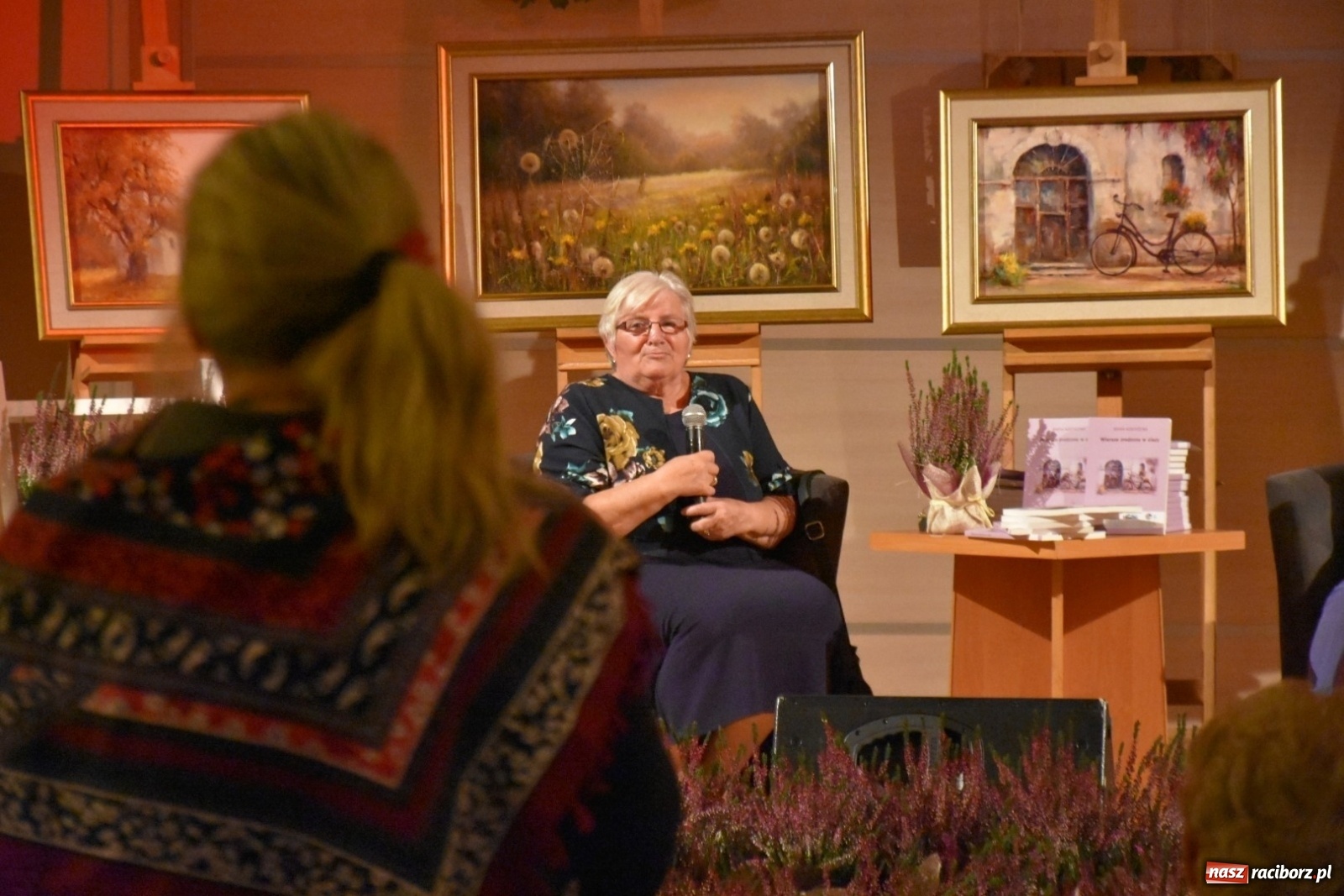 Zdjęcie w galerii na portalu naszraciborz.pl: Wieczór pełen sztuki w Tworkowie  wiadomości z regionu