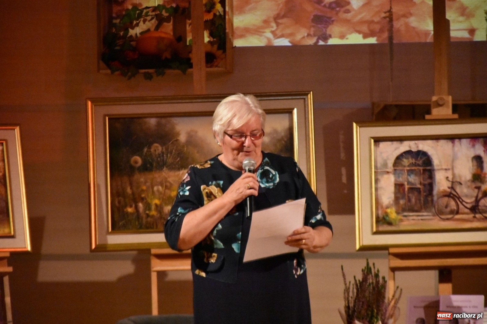 Zdjęcie w galerii na portalu naszraciborz.pl: Wieczór pełen sztuki w Tworkowie  wiadomości z regionu