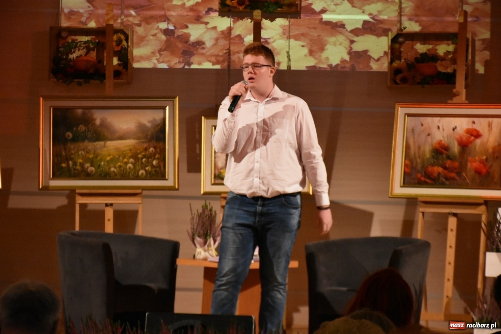 Zdjęcie w galerii na portalu naszraciborz.pl: Wieczór pełen sztuki w Tworkowie  wiadomości z regionu