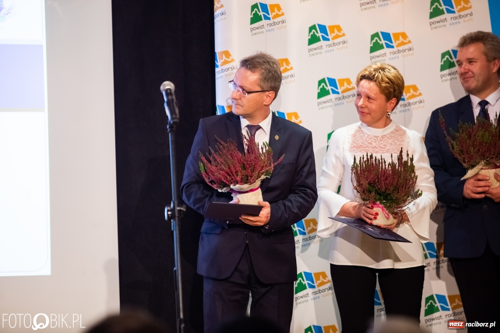 Zdjęcie w galerii na portalu naszraciborz.pl: Powiatowe obchody Dnia Edukacji Narodowej na Zamku Piastowskim wiadomości z regionu