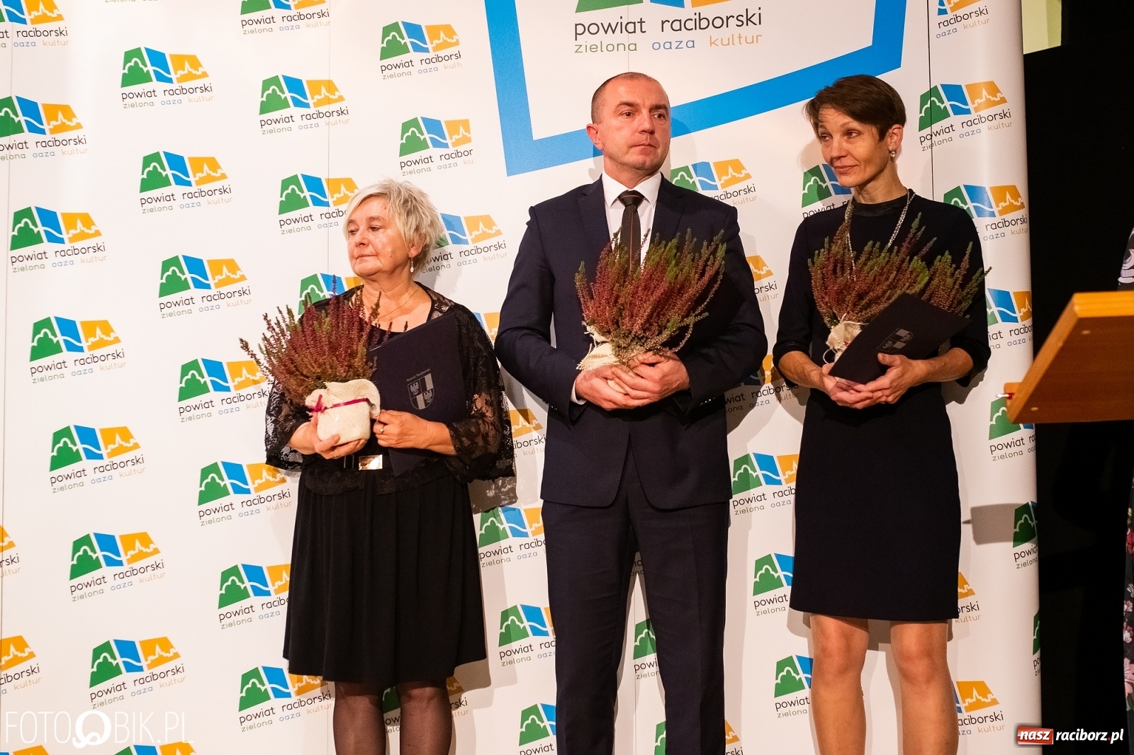 Zdjęcie w galerii na portalu naszraciborz.pl: Powiatowe obchody Dnia Edukacji Narodowej na Zamku Piastowskim wiadomości z regionu