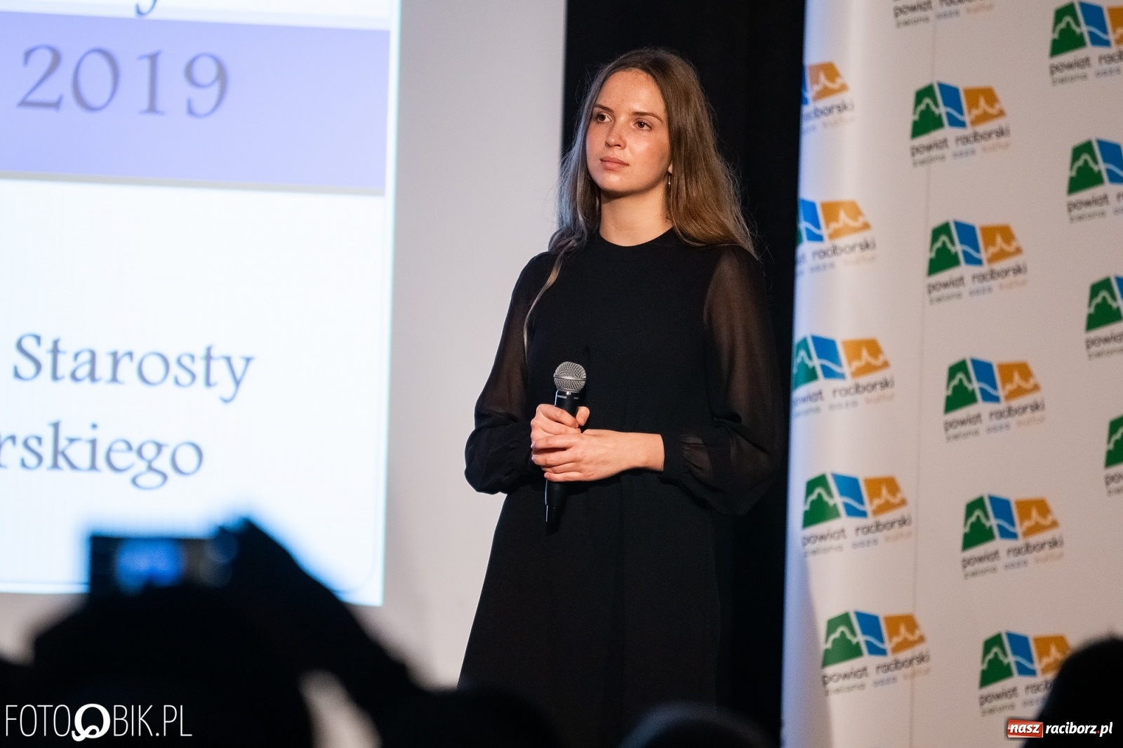 Zdjęcie w galerii na portalu naszraciborz.pl: Powiatowe obchody Dnia Edukacji Narodowej na Zamku Piastowskim wiadomości z regionu