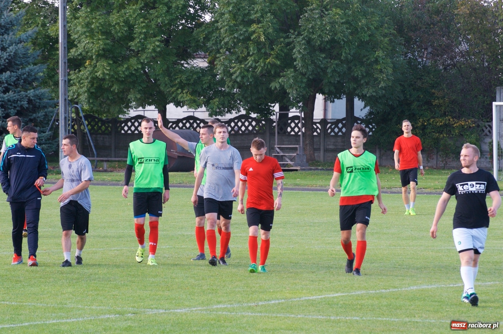 Zdjęcie w galerii na portalu naszraciborz.pl: Klasa okręgowa. Bez bramek w starciu beniaminków [FOTO] wiadomości z regionu